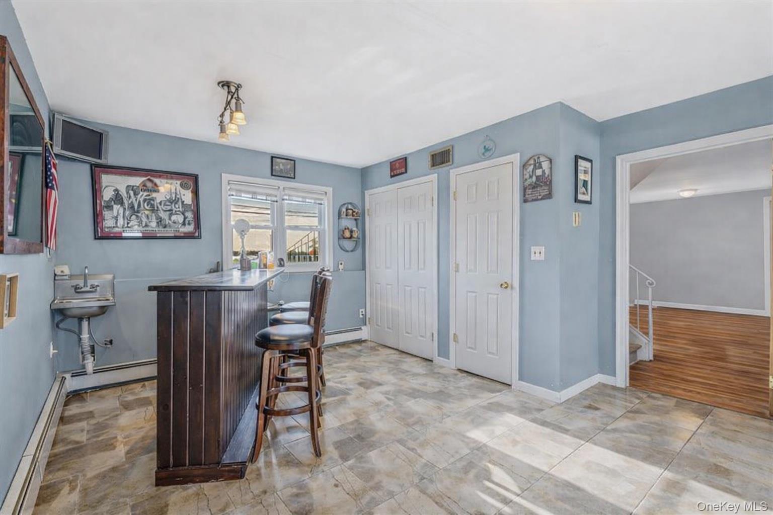 146 Awixa Avenue Bay Shore, NY 11706 - Photo 30 of 40