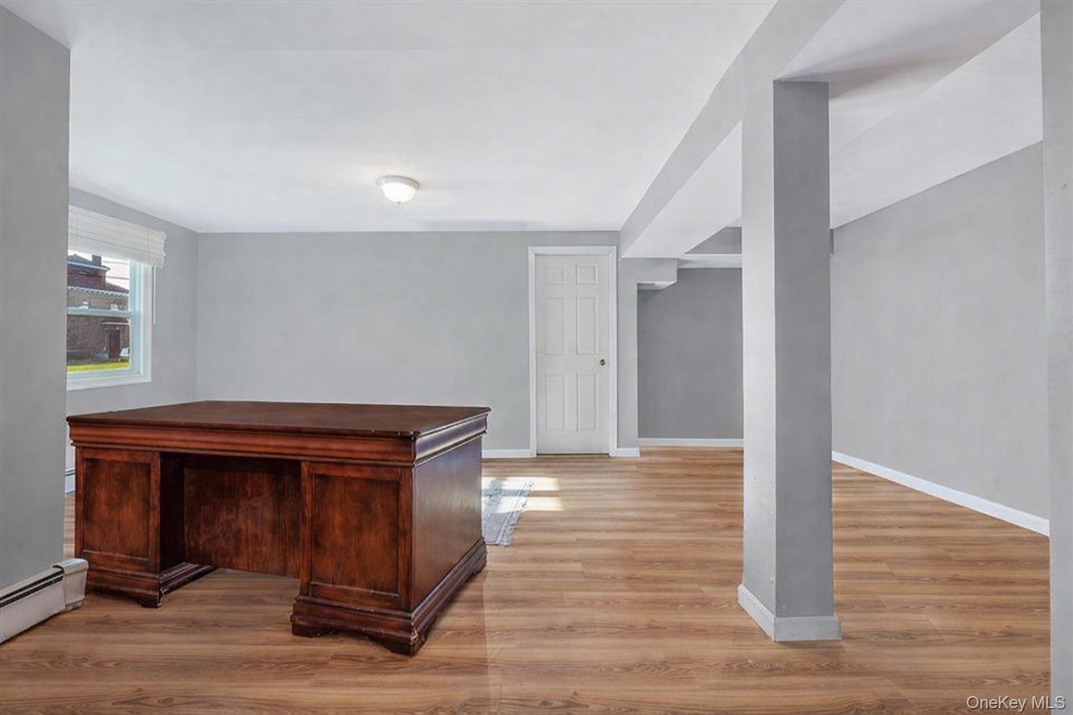 146 Awixa Avenue Bay Shore, NY 11706 - Photo 31 of 40