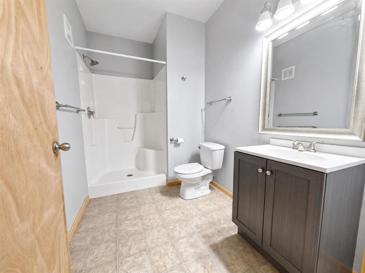 1092 Walnut Avenue, Unit 216 Riverside, IA 52327 - Photo 9 of 14 Gallery Image 9