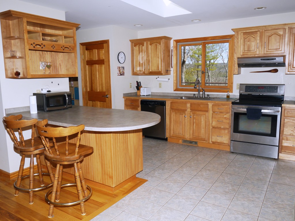 245 River Road Deerfield, MA 01373 - Photo 9 of 24 Gallery Image 9