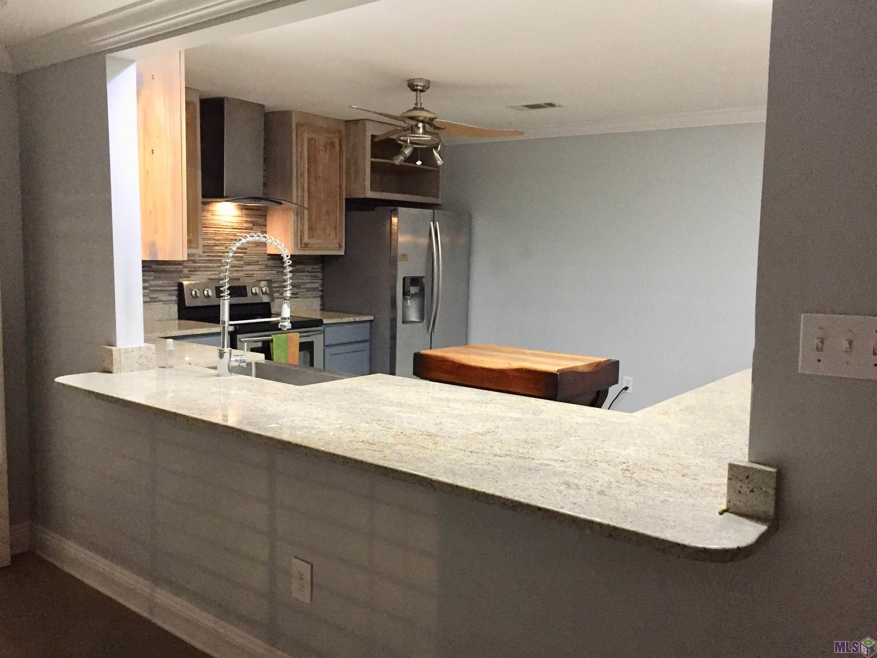 20320 Patricia Street Springfield, LA 70462 - Photo 15 of 28 View of Kit from Dining Rm