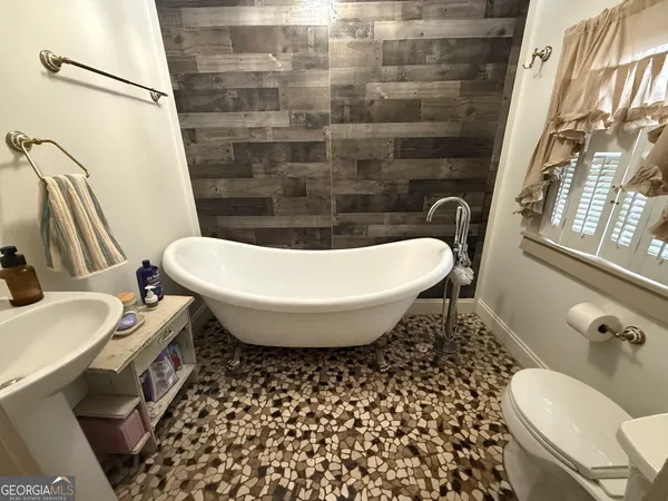 $395,000 | 245 Homer Road, Commerce, GA 30529