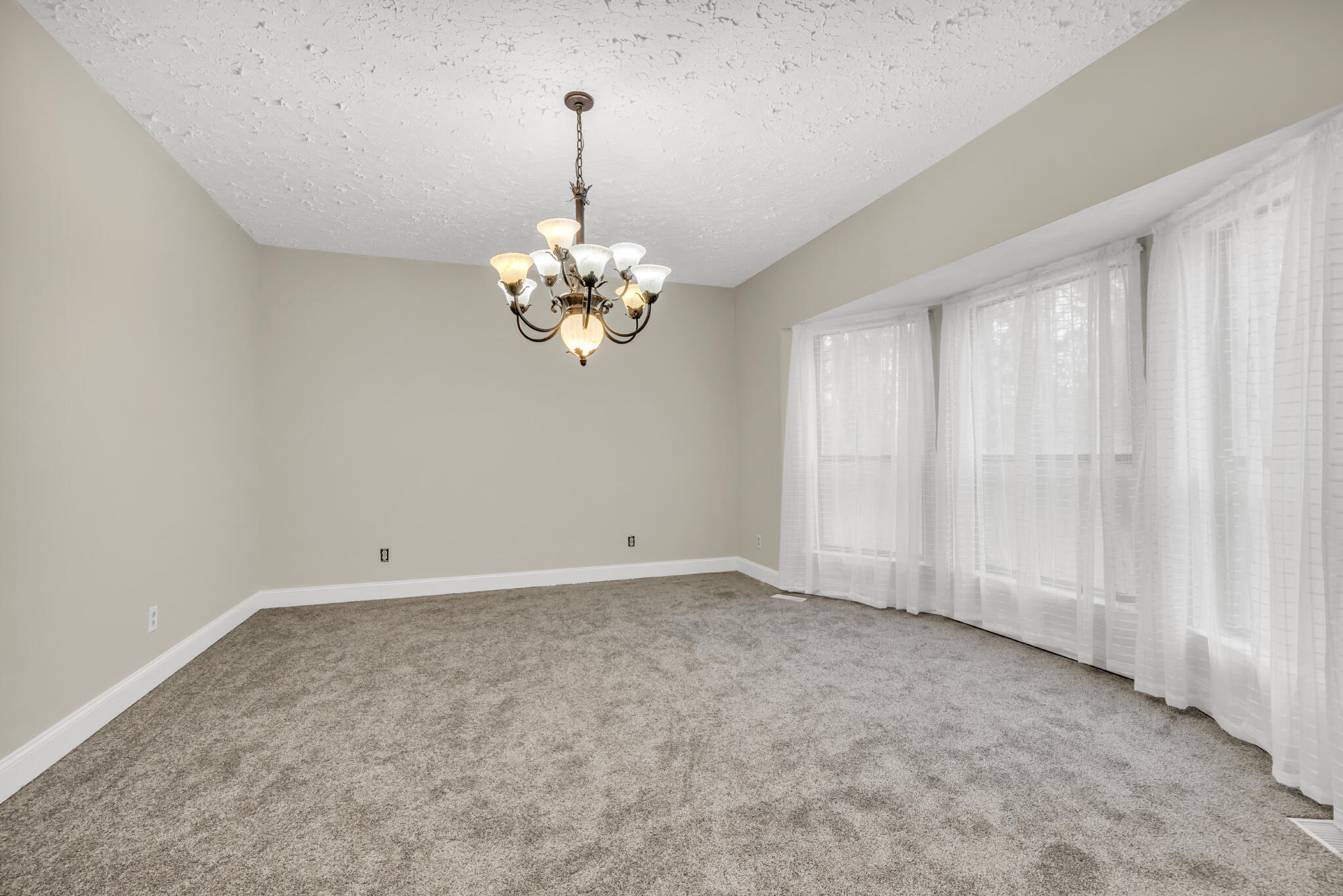 8717 Winterberry Road Chattanooga, TN 37421 - Photo 10 of 30 RC Diningroom