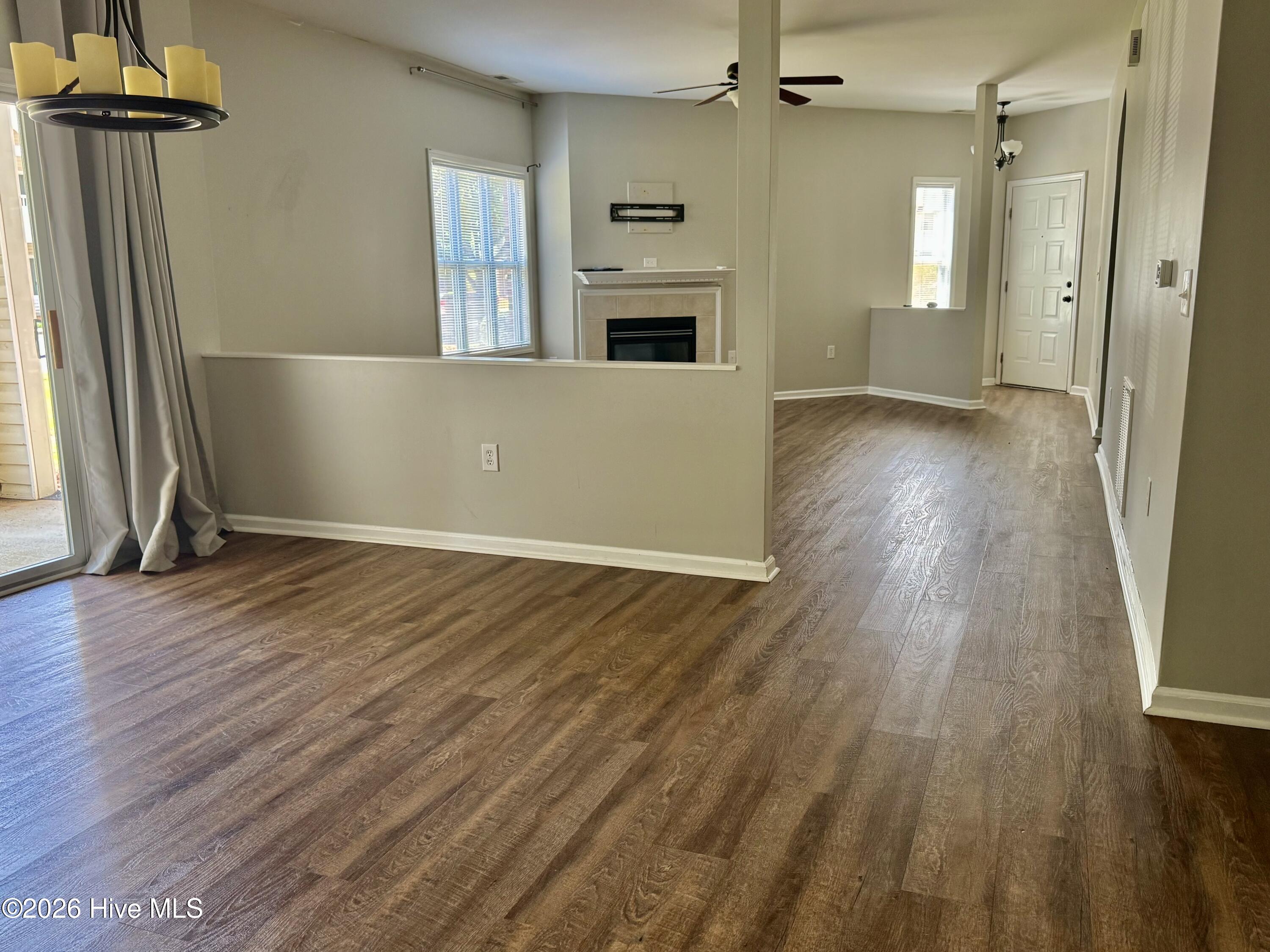 1137 Turtle Creek Road, Unit D Greenville, NC 27858 - Photo 15 of 30 IMG_2172