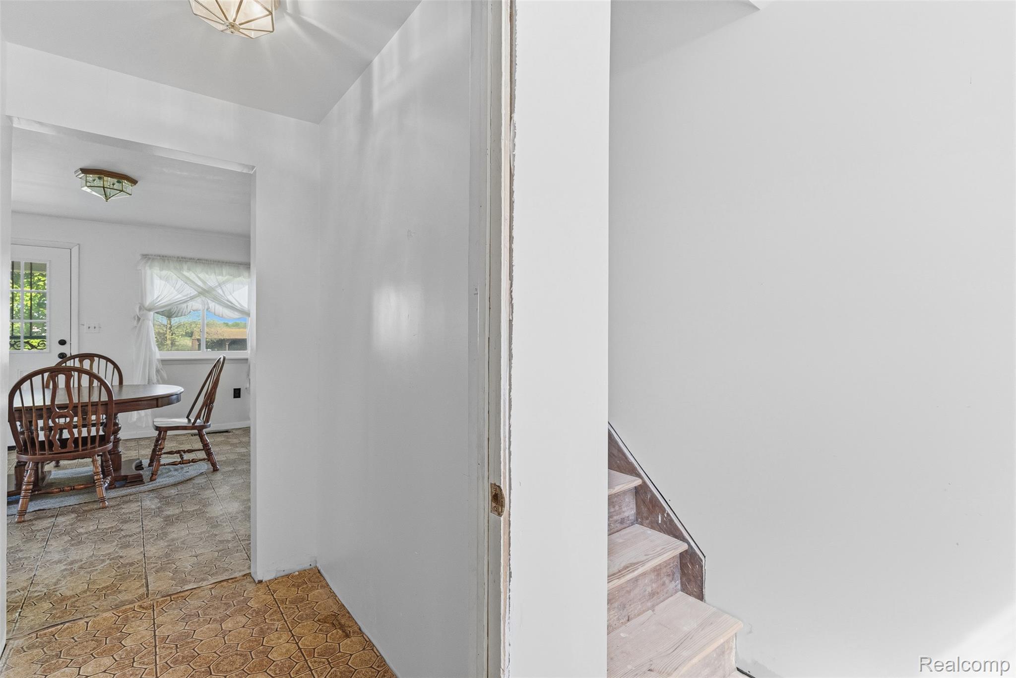 1145 South Washburn Road Lapeer, MI 48446 - Photo 23 of 56 View of staircase