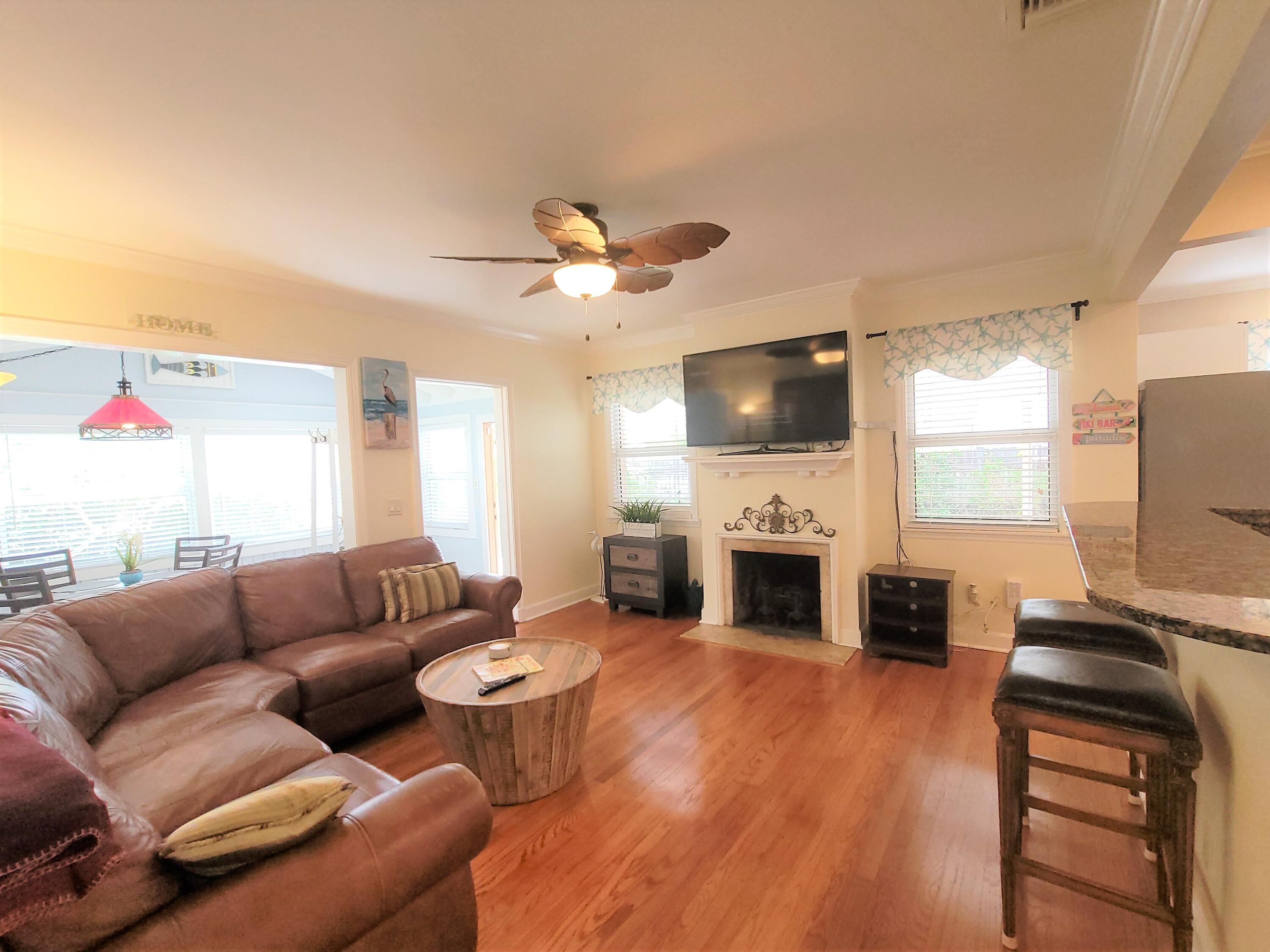 421 Pilgrim Road West Palm Beach, FL 33405 - Photo 20 of 23 20220420_163658