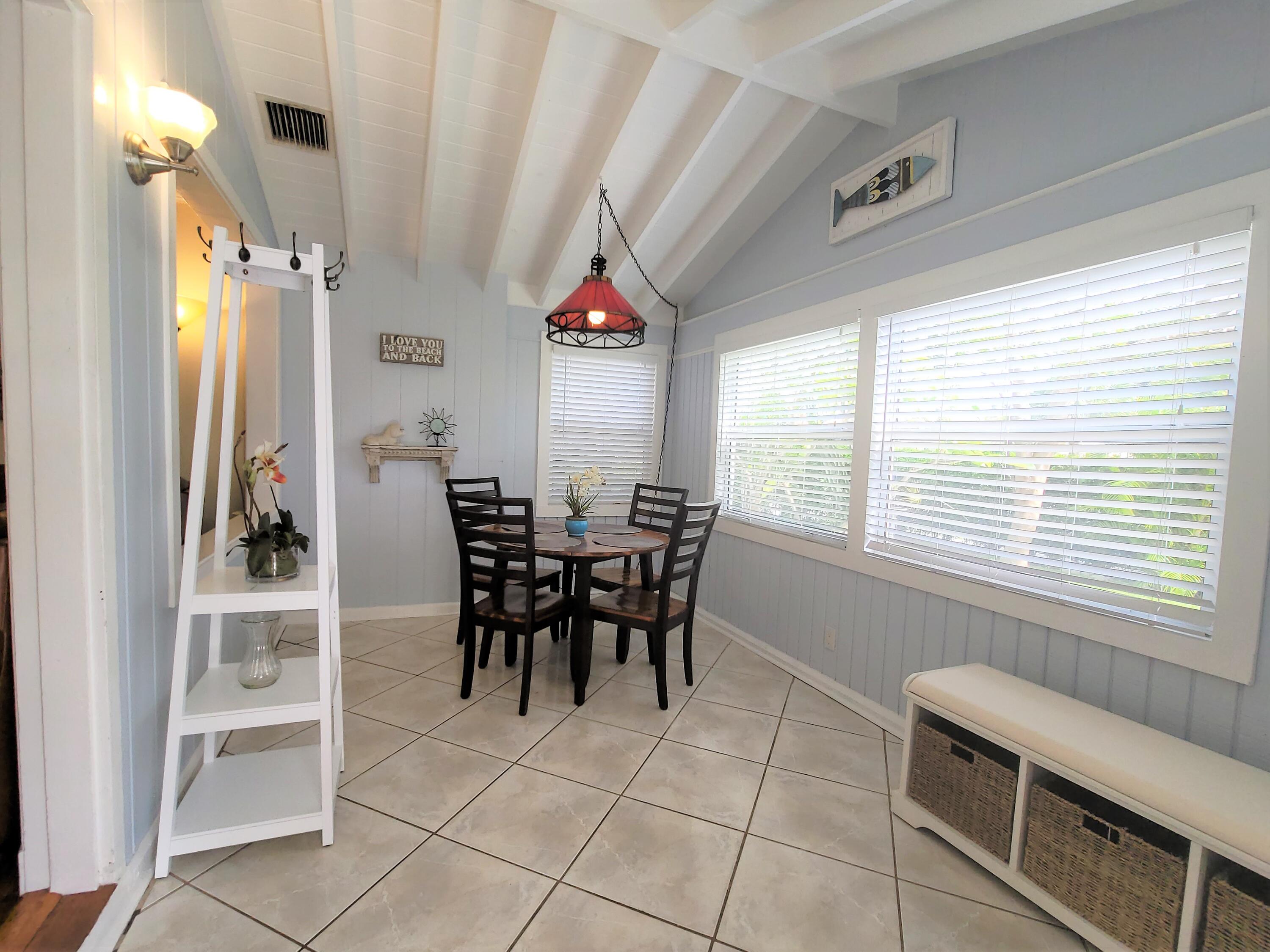 421 Pilgrim Road West Palm Beach, FL 33405 - Photo 21 of 23 20220420_163721