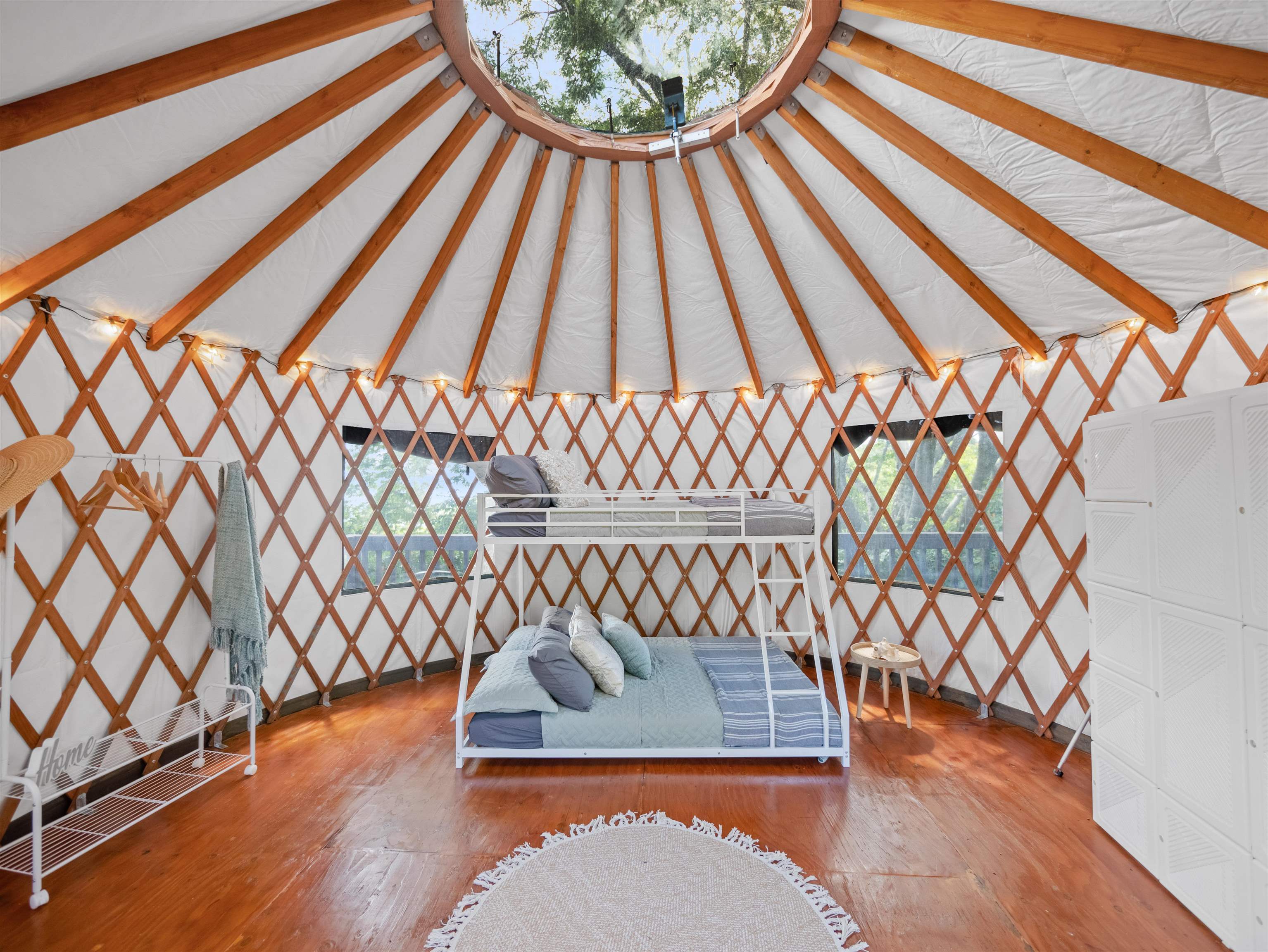 44 Hanauana Road Haiku, HI 96708 - Photo 26 of 45 a view of entryway with wooden floor