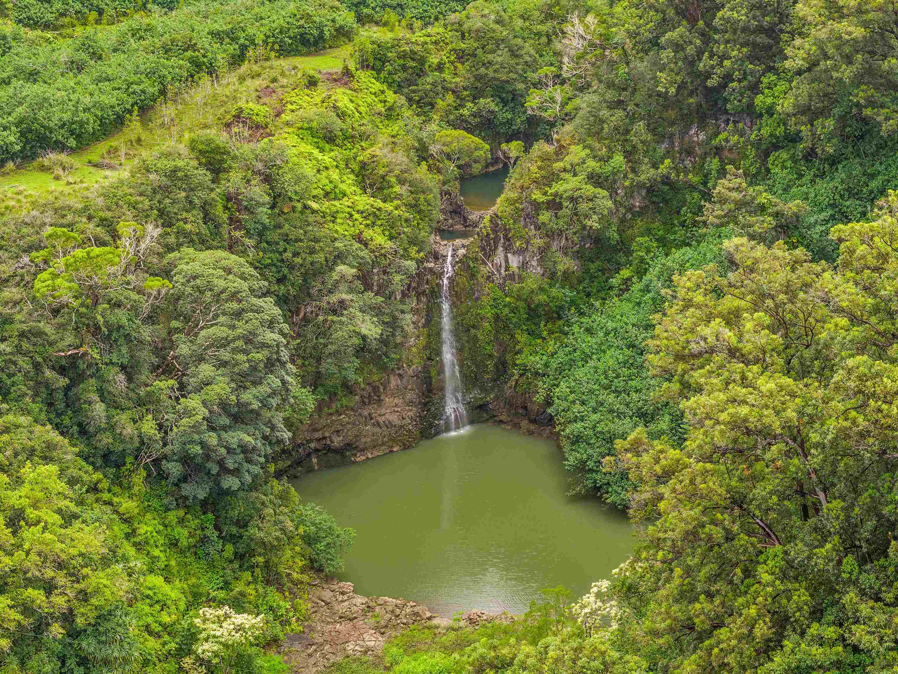 44 Hanauana Road Haiku, HI 96708 - Photo 39 of 45 a view of a lake view with sitting space