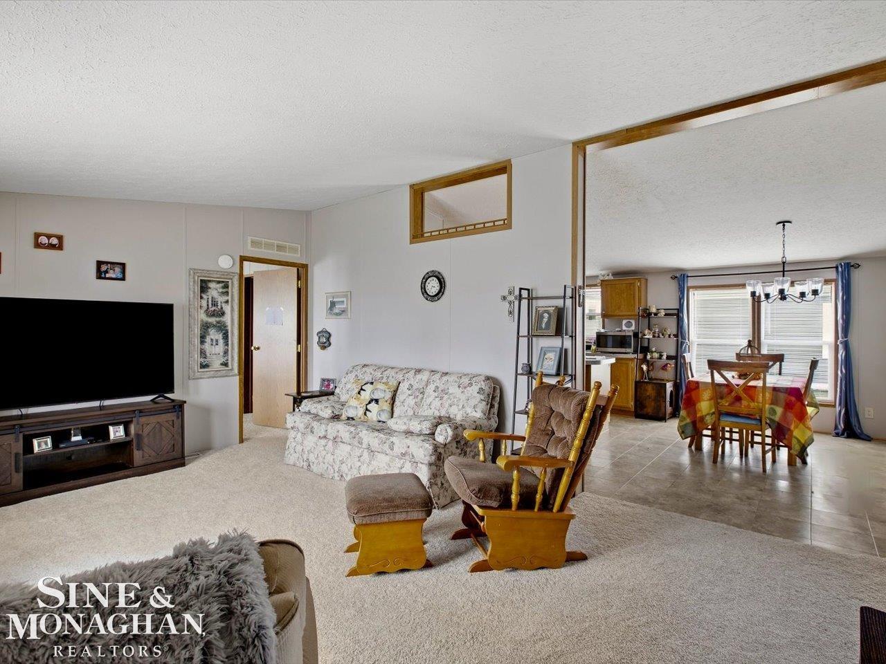 3211 Keewahdin Road Fort Gratiot, MI 48059 - Photo 6 of 26 50222327-3fc62ad2-0be0-47c4-b178-945e82963f93.JPG