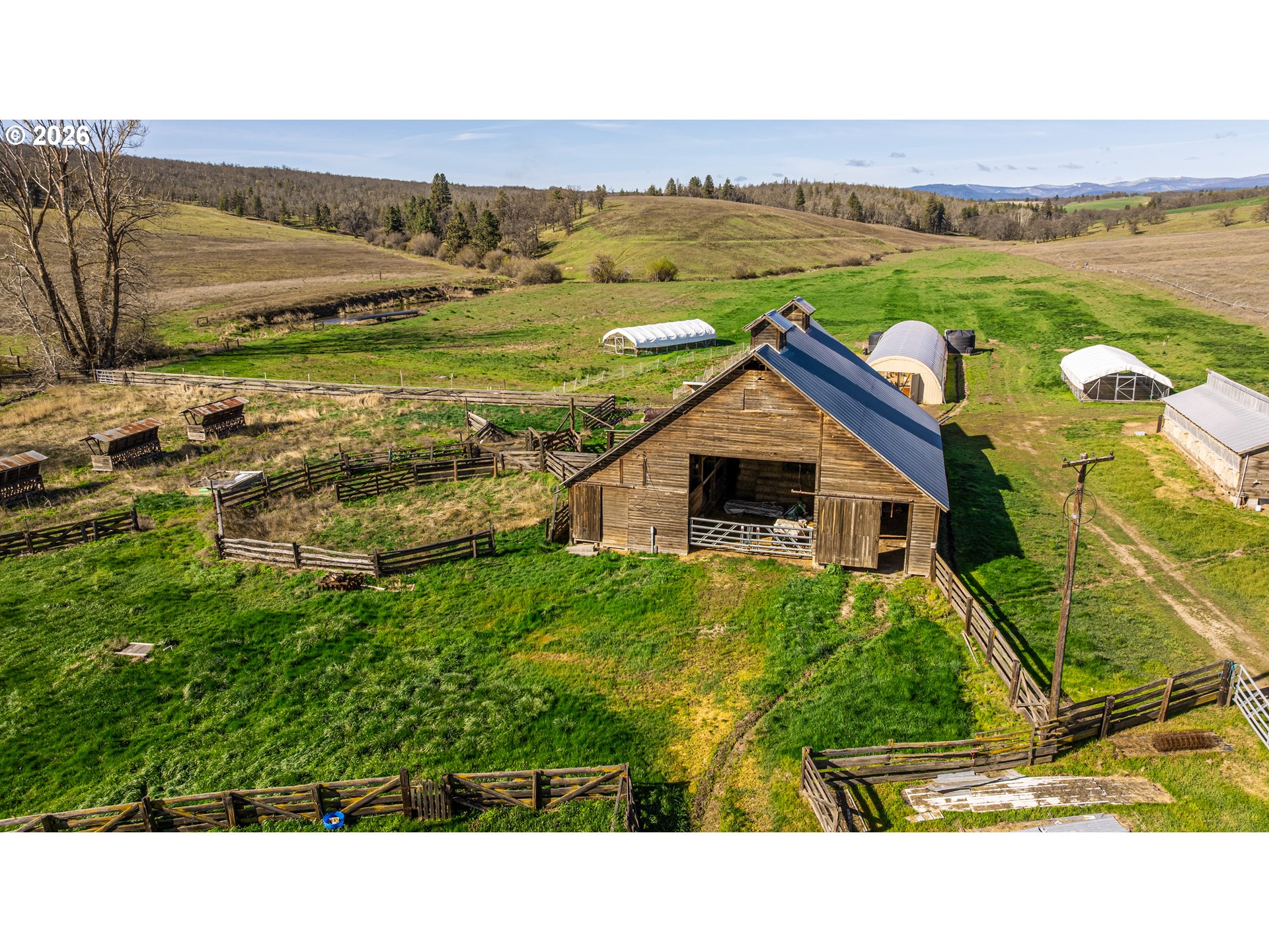 81127 Rail Hollow Road Dufur, OR 97021 - Photo 12 of 47