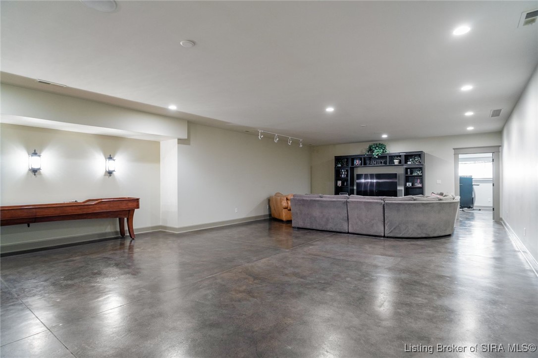 3003 Reflection Way Floyds Knobs, IN 47119 - Photo 37 of 46