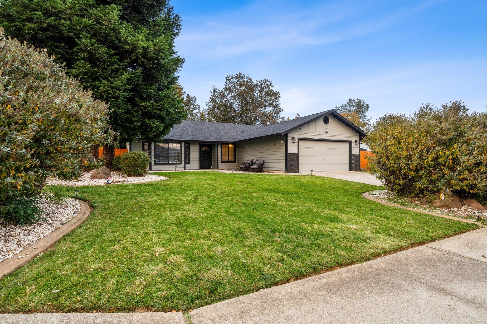 5808 Constitution Way Redding, CA 96003 - Photo 23 of 42 37-BiggerFlow Real Estate Media-37