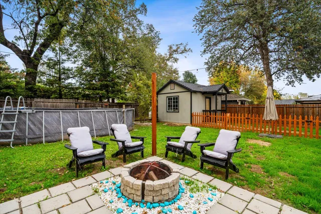 $445,000 | 5808 Constitution Way, Redding, CA 96003