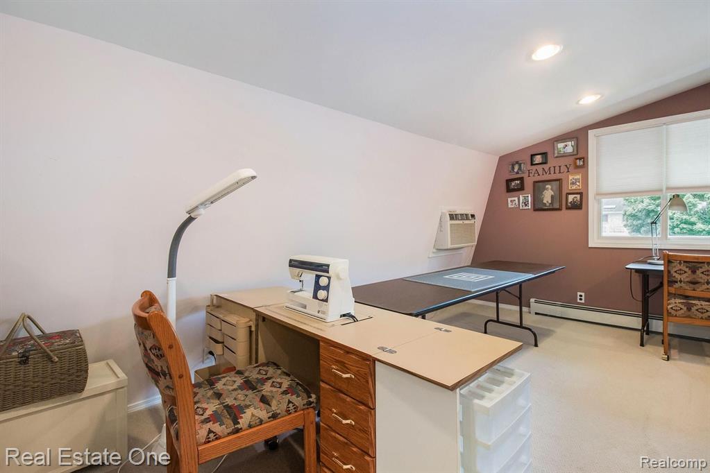 213 Charles Road Rochester, MI 48307 - Photo 19 of 35