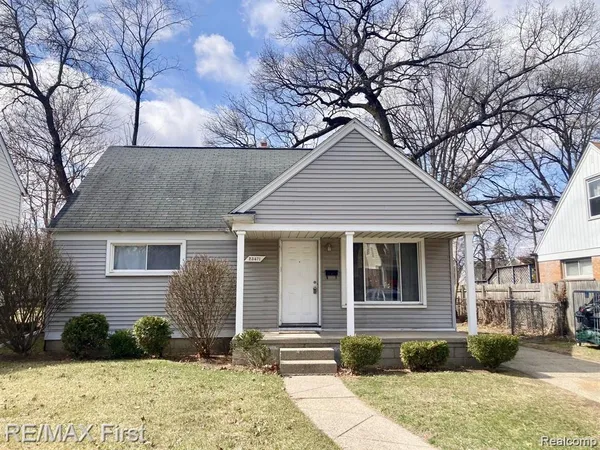 $1,700 | 23471 Rensselaer Street, Oak Park, MI 48237