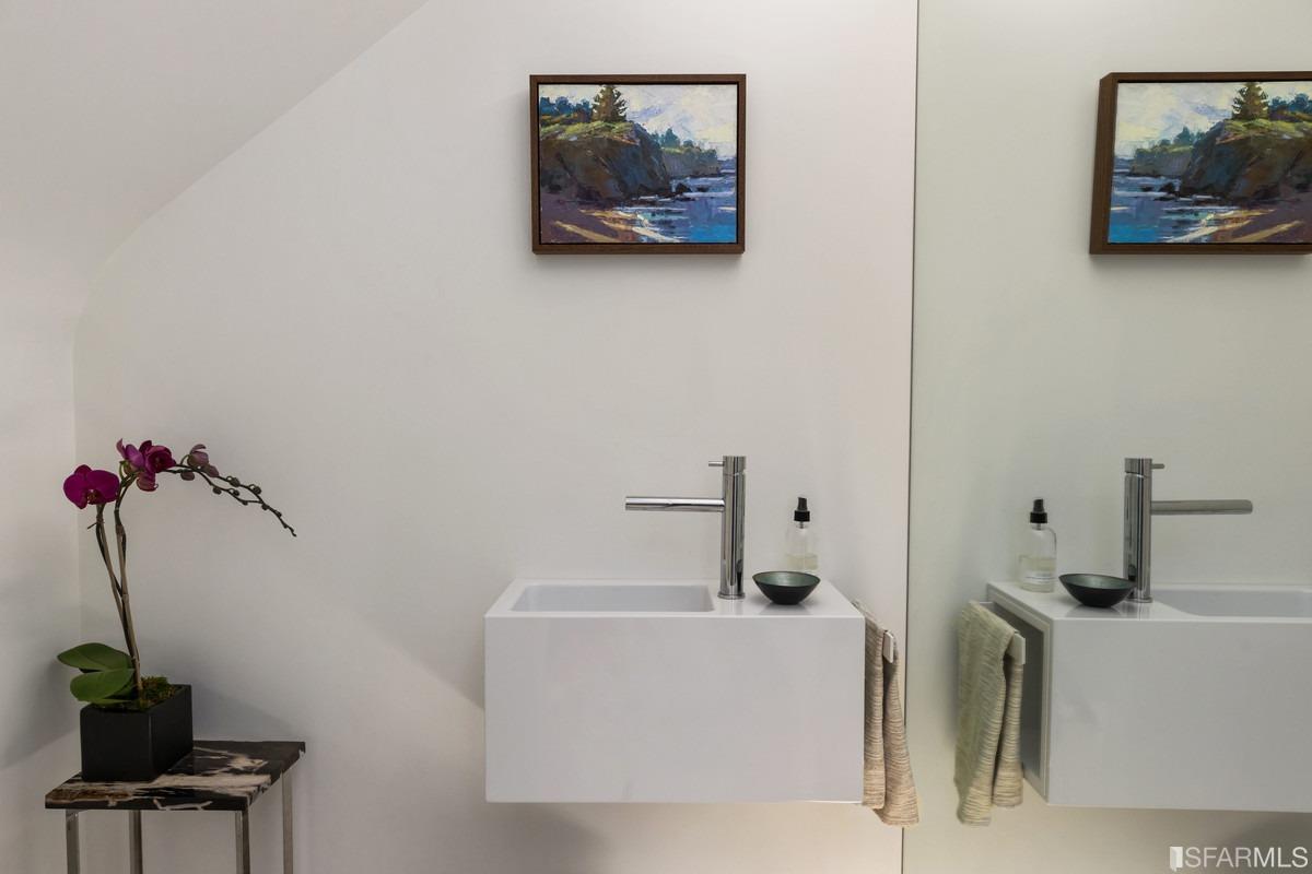 50 Oakwood Street San Francisco, CA 94110 - Photo 19 of 75