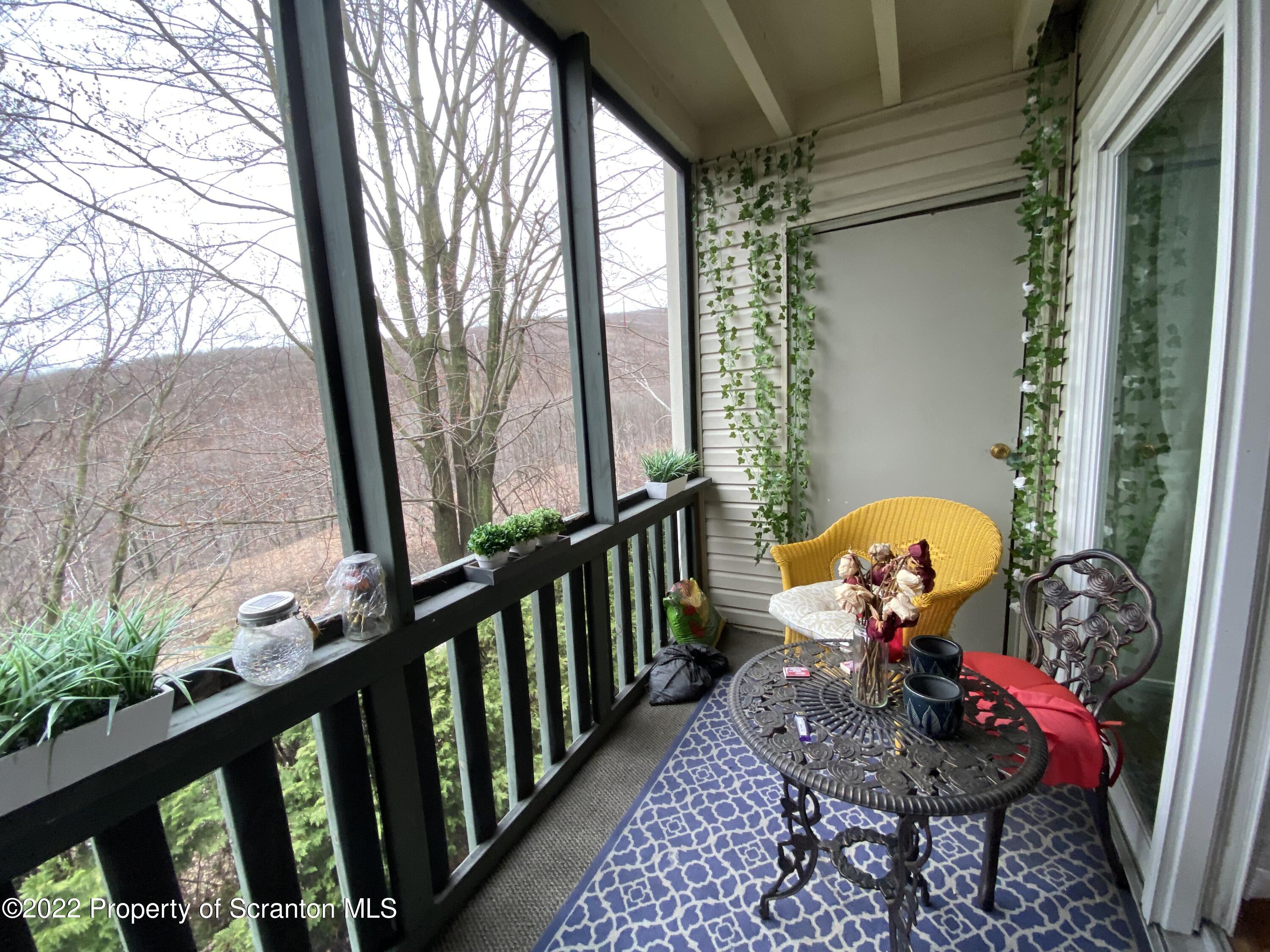 1507 Summit Pointe Scranton, PA 18508 - Photo 12 of 34