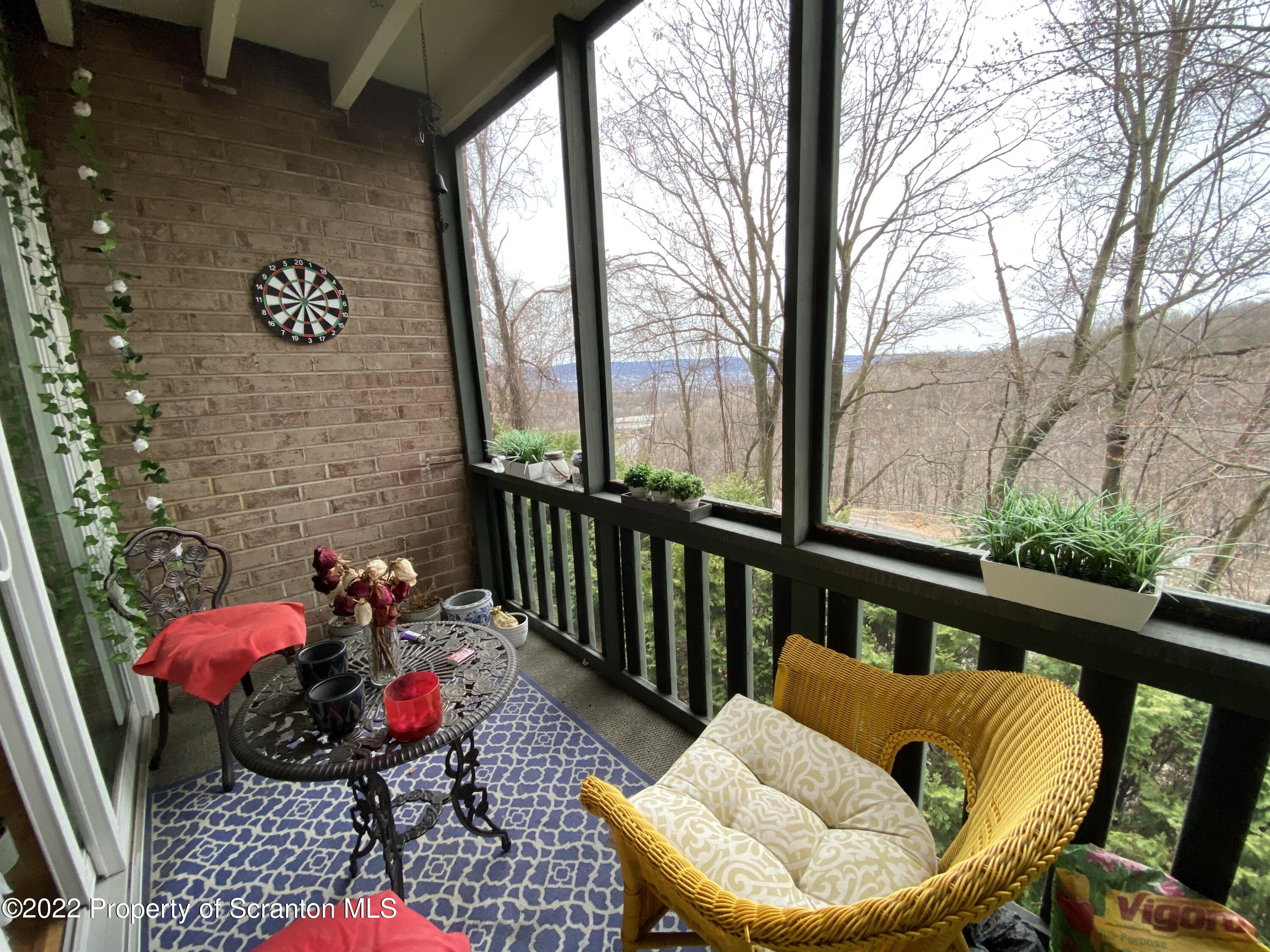 1507 Summit Pointe Scranton, PA 18508 - Photo 14 of 34