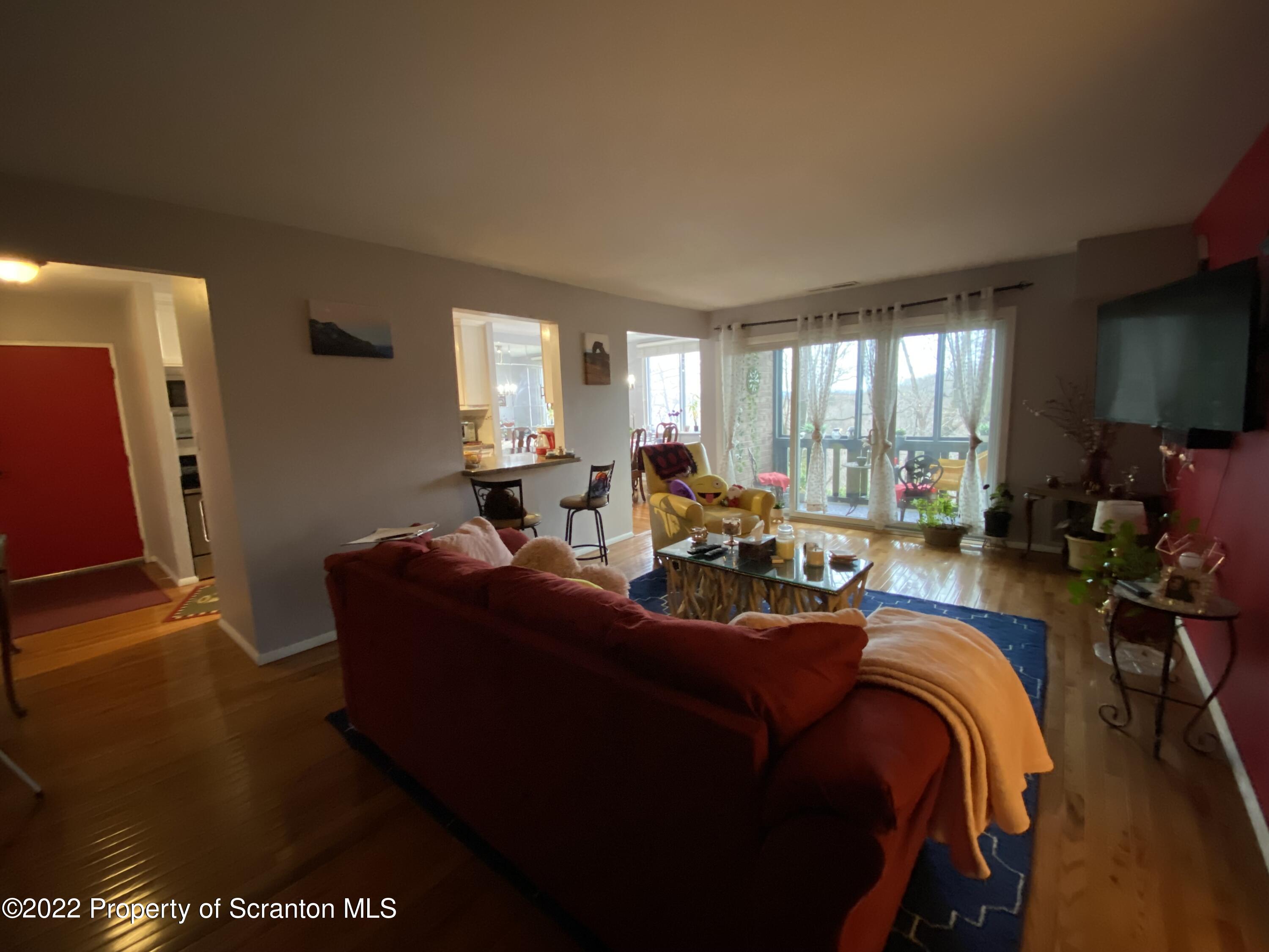1507 Summit Pointe Scranton, PA 18508 - Photo 15 of 34