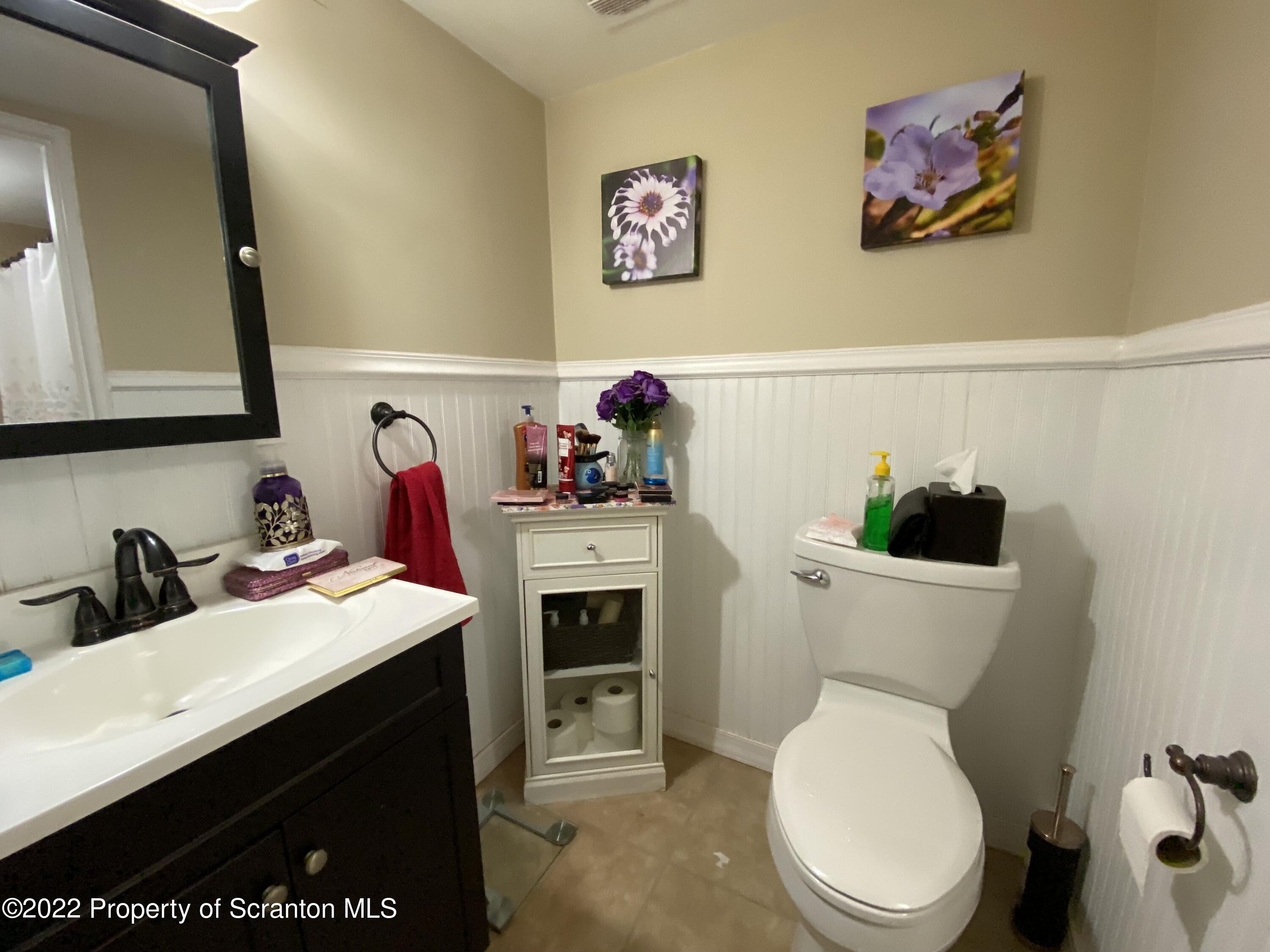 1507 Summit Pointe Scranton, PA 18508 - Photo 21 of 34