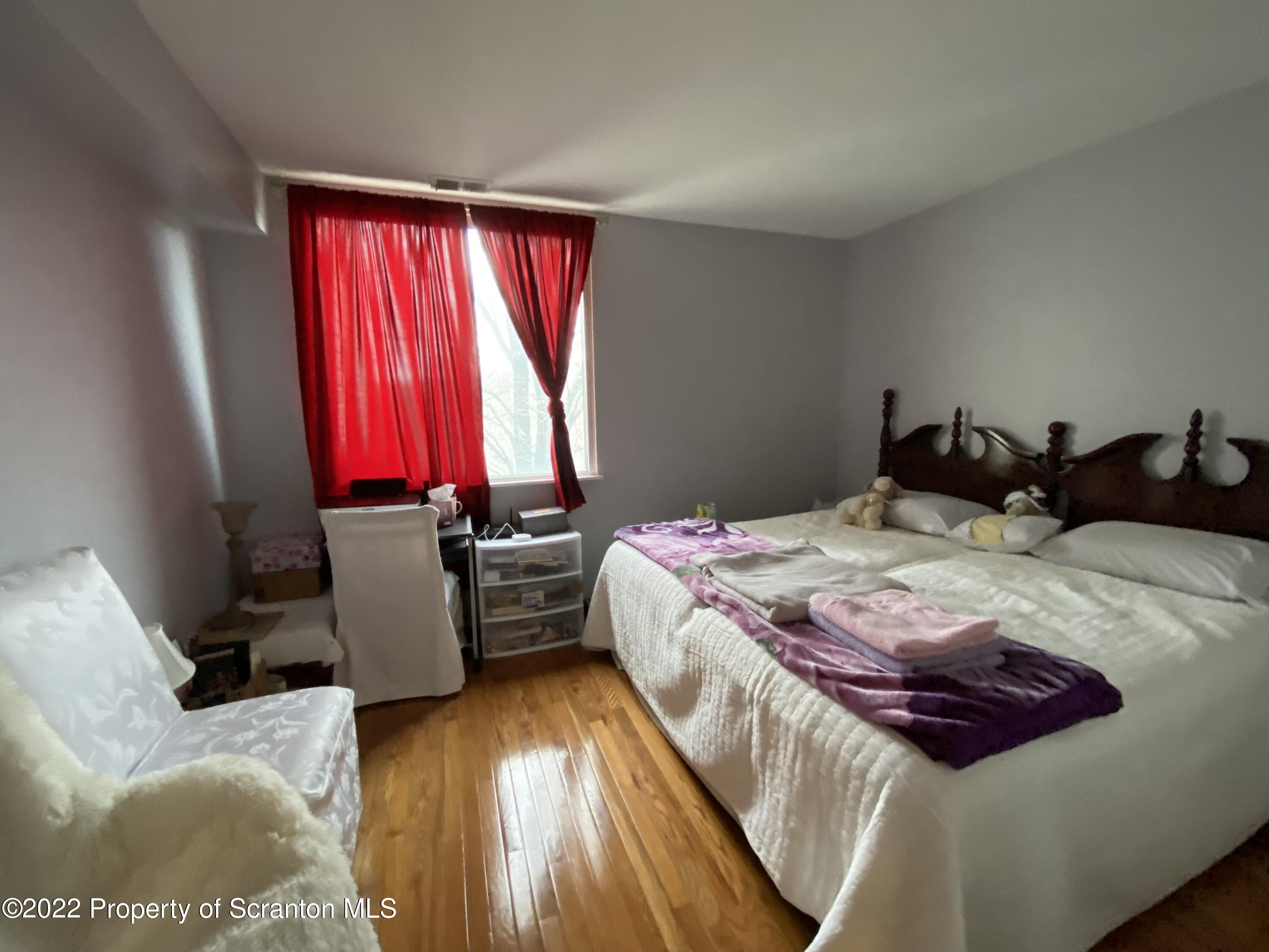 1507 Summit Pointe Scranton, PA 18508 - Photo 27 of 34
