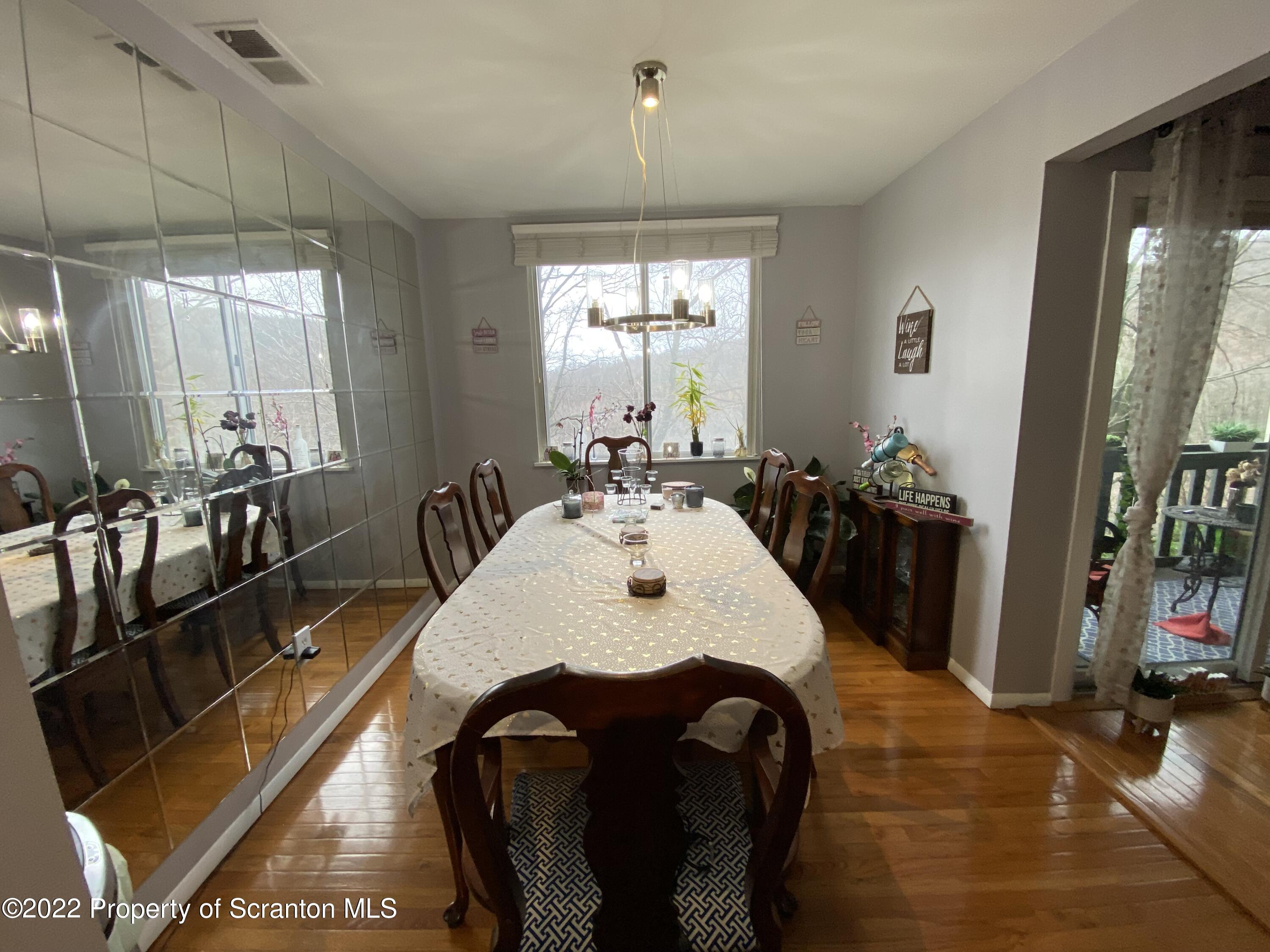 1507 Summit Pointe Scranton, PA 18508 - Photo 8 of 34