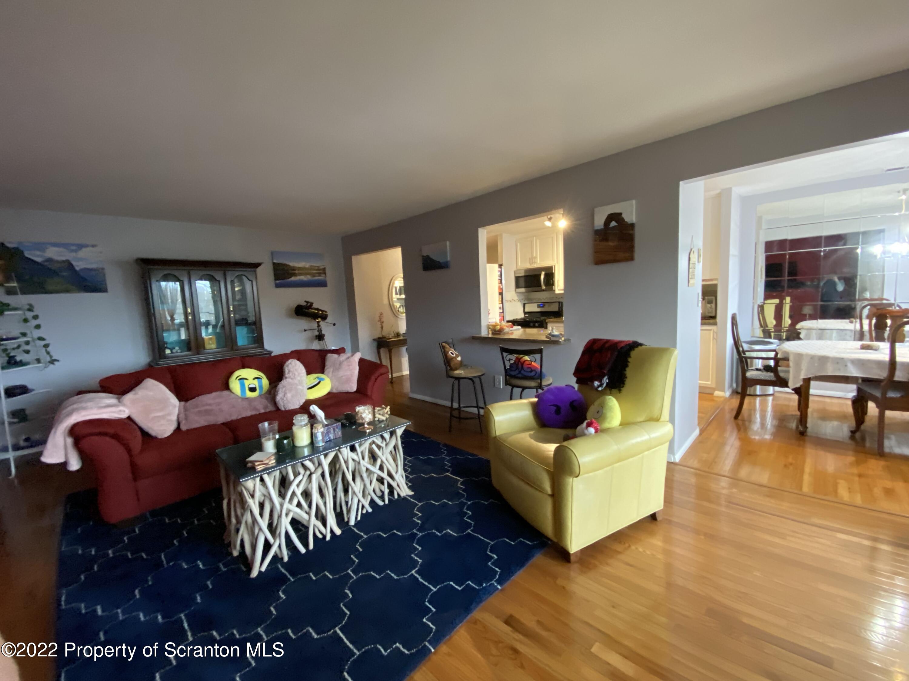 1507 Summit Pointe Scranton, PA 18508 - Photo 10 of 34