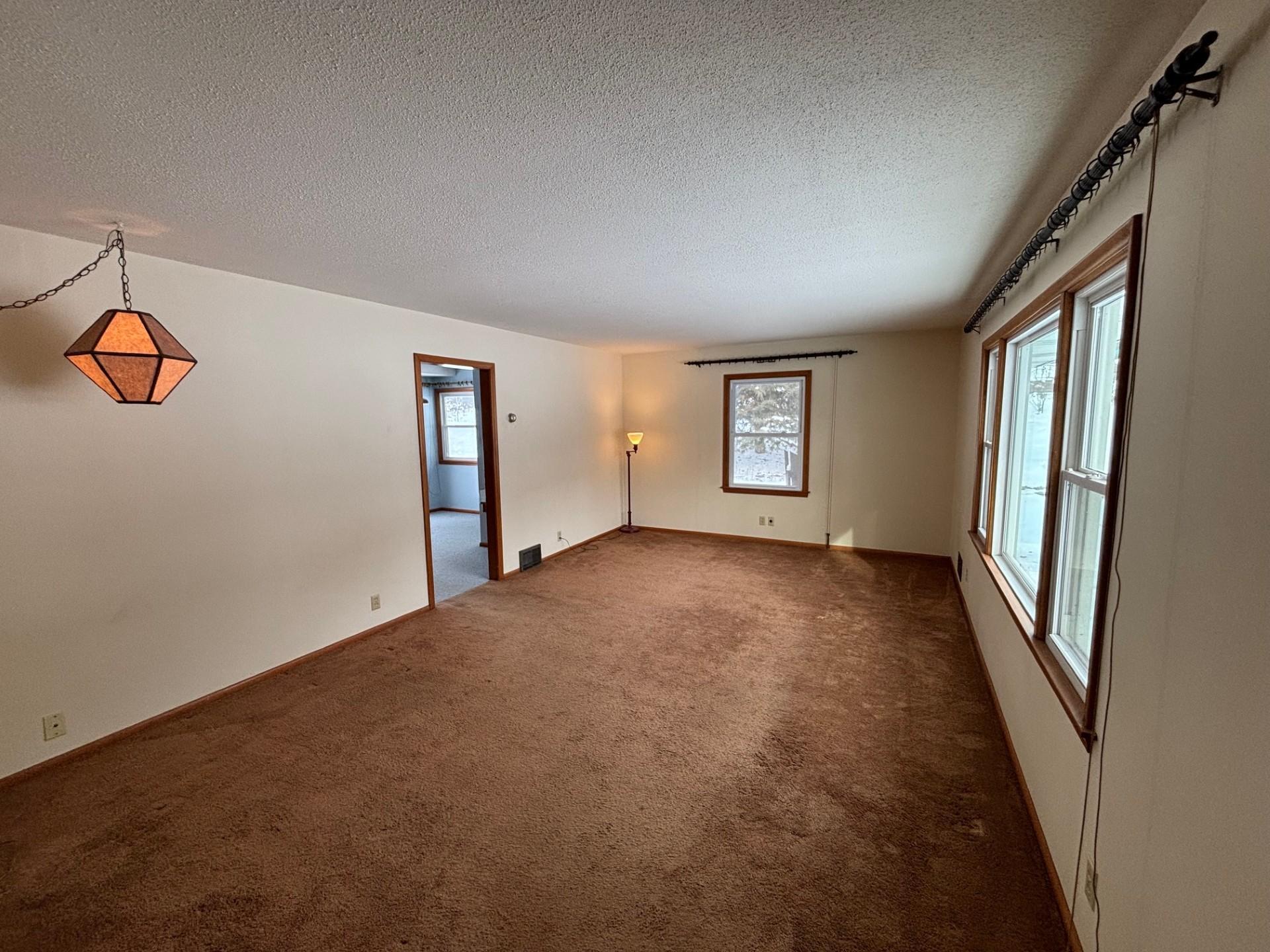 11516 Palmer Road Bloomington, MN 55437 - Photo 6 of 19