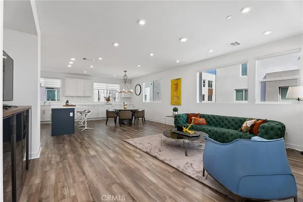 $995,000 | 651 South Lyon Street, Santa Ana, CA 92705
