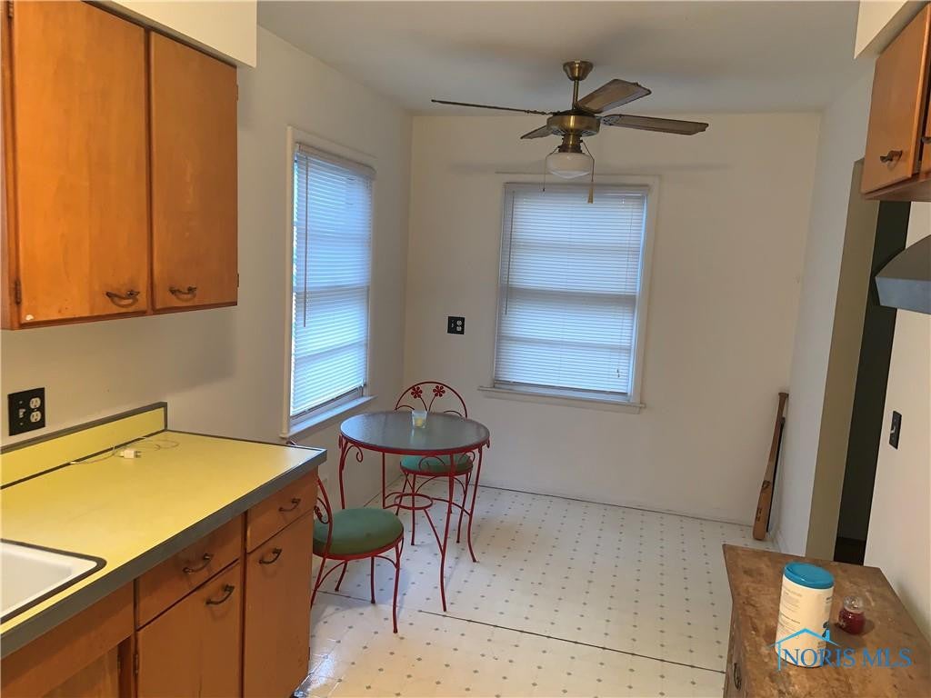 4434 Packard Road Toledo, OH 43612 - Photo 14 of 15 Gallery Image 14