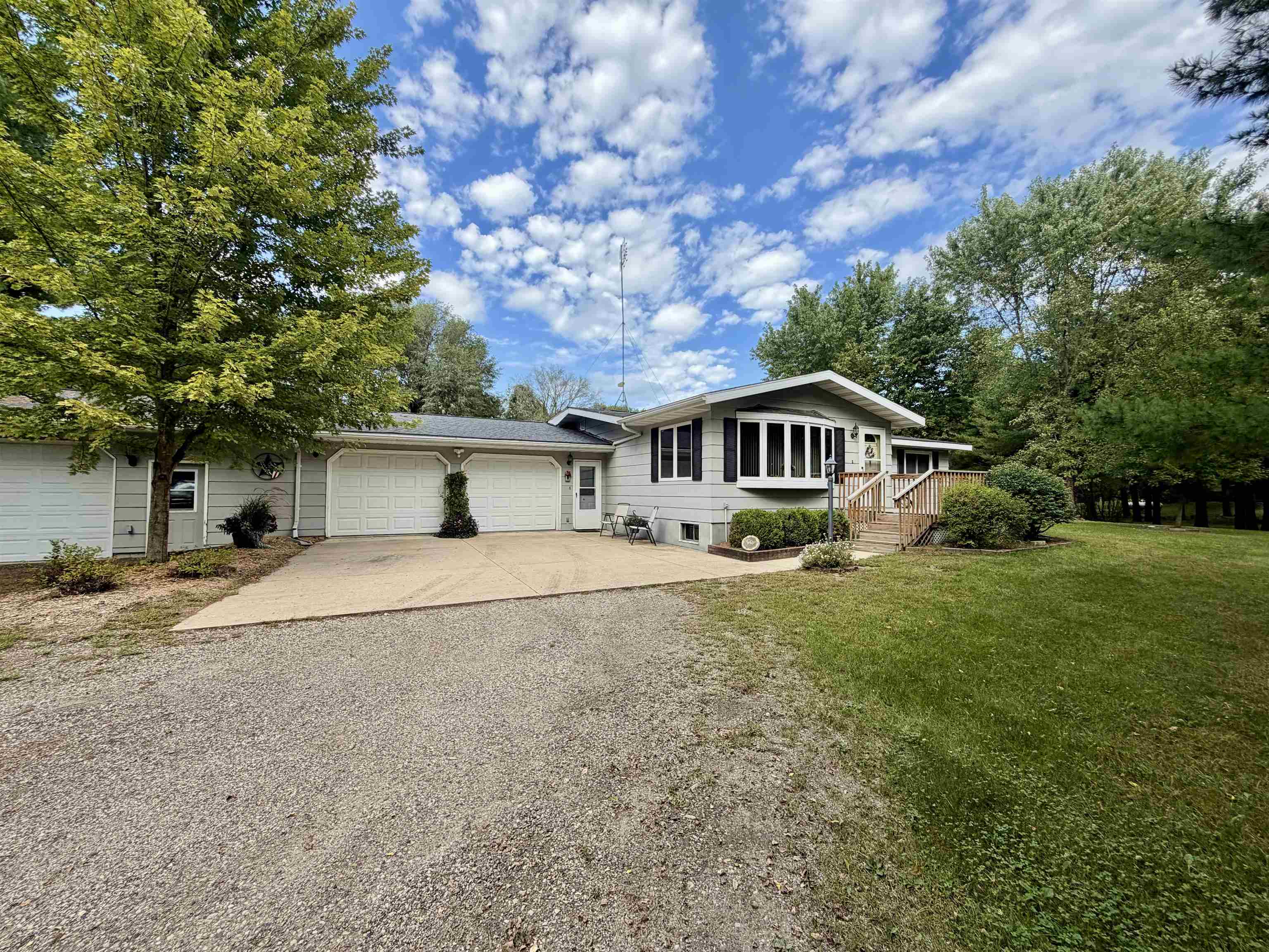 29569 Whispering Pines Road Lone Rock, WI 53556 - Photo 2 of 25 Gallery Image 2