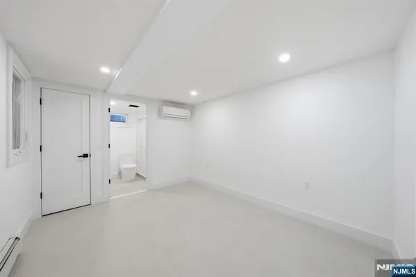 an empty room with a empty space