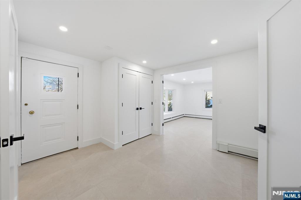 40 Magnolia Avenue Tenafly, NJ 07670 - Photo 5 of 48 a view of an empty room