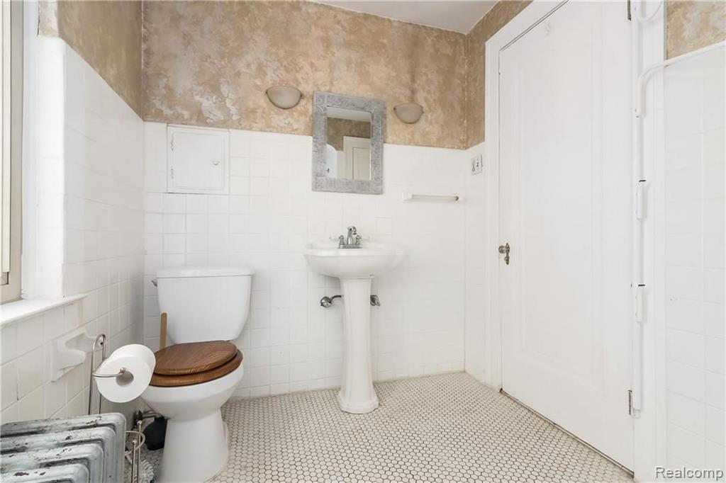 5306 Yorkshire Road Detroit, MI 48224 - Photo 14 of 22