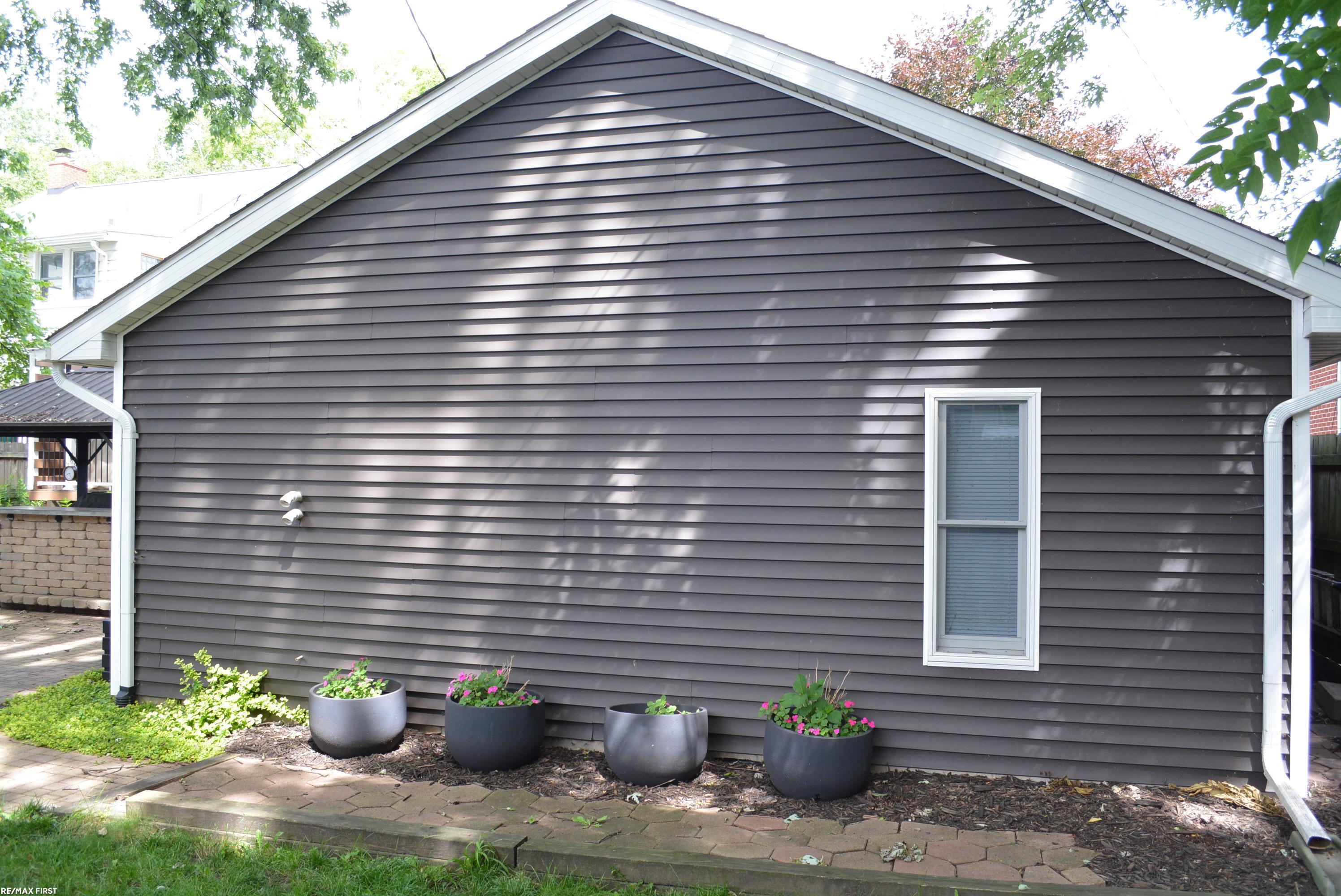 2675 Cumberland Road Berkley, MI 48072 - Photo 47 of 50 50148233-072464f9-a59c-481d-8558-86ff8bc01eb7.JPG