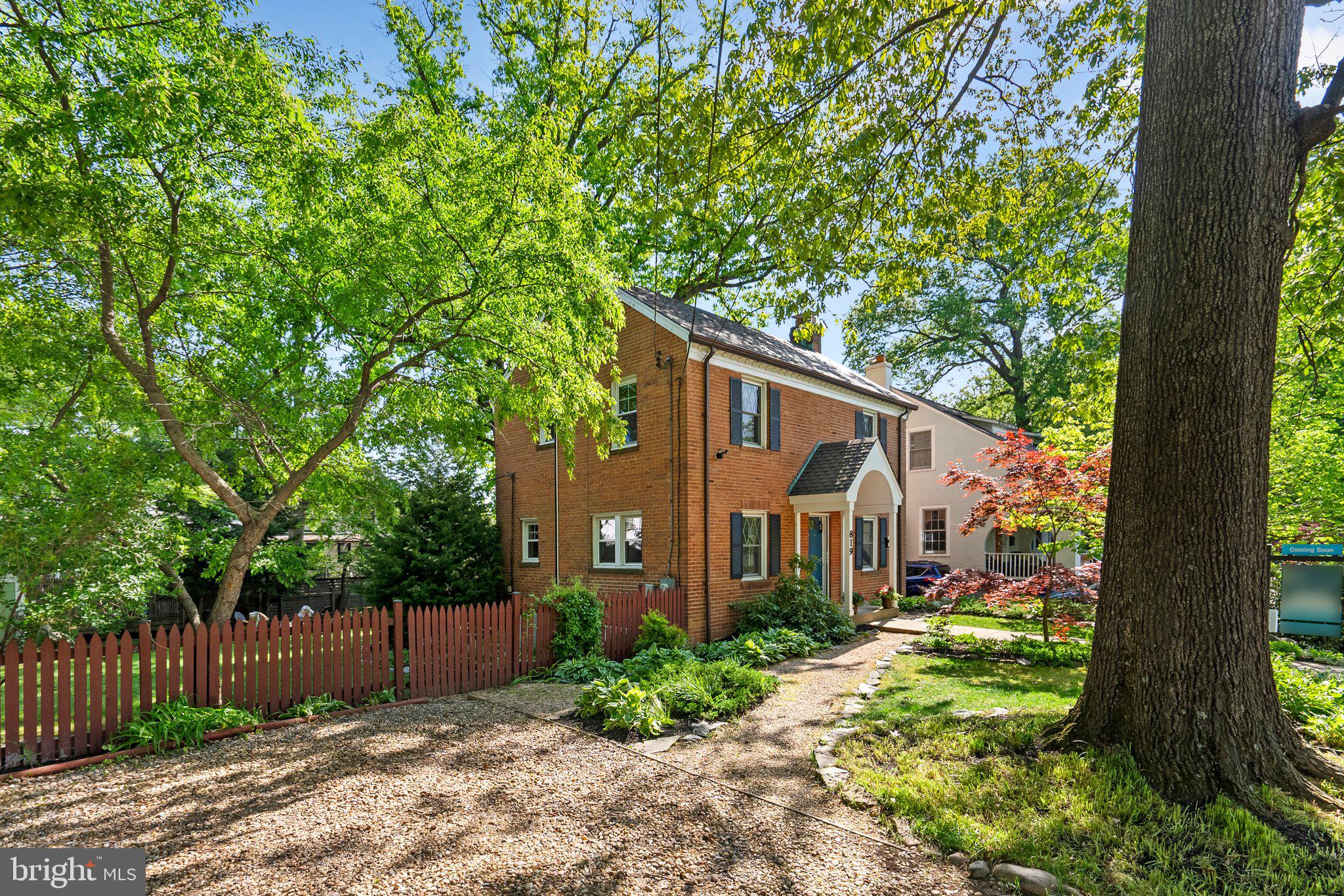 819 Islington Street Silver Spring, MD 20910 - Photo 2 of 42 Gallery Image 2