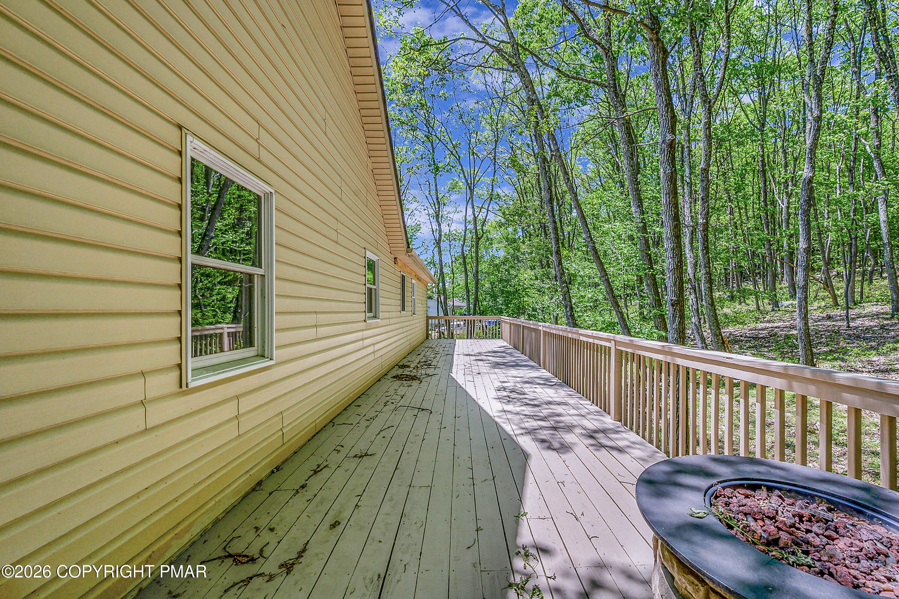 171 Foothill Boulevard Effort, PA 18330 - Photo 26 of 47 Porch