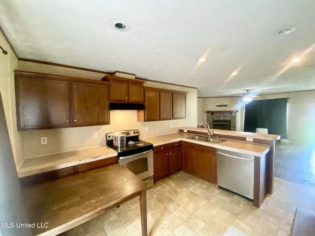 $85,000 | 1015 Lomax Lane, Crystal Springs, MS 39059