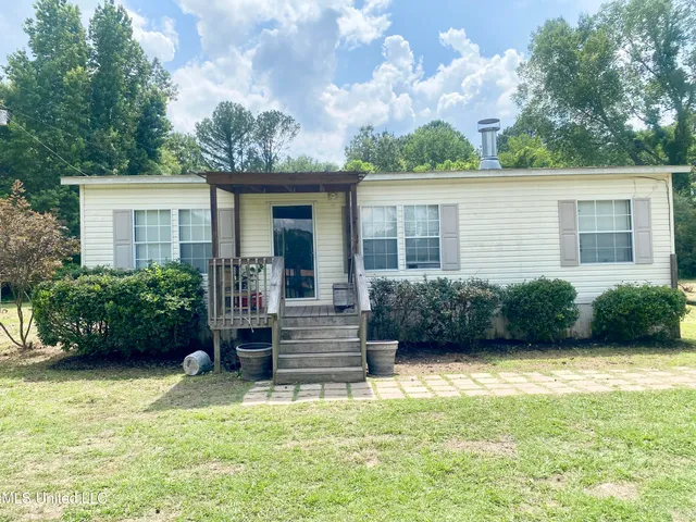 $85,000 | 1015 Lomax Lane, Crystal Springs, MS 39059