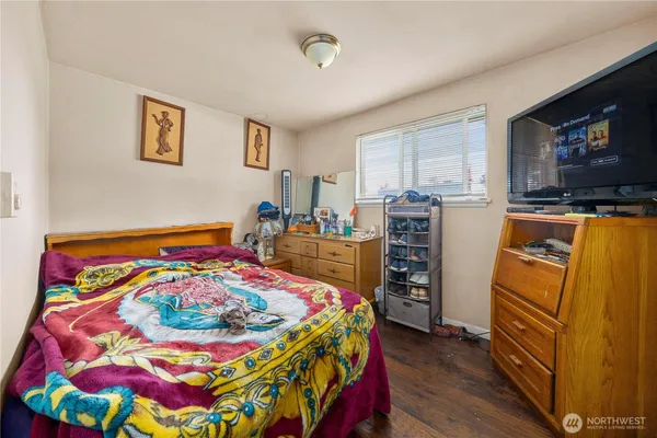$475,000 | 1561 South 35th Street, Tacoma, WA 98418