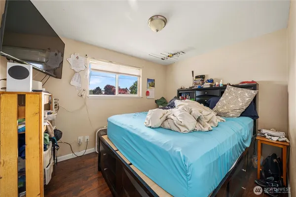 $475,000 | 1561 South 35th Street, Tacoma, WA 98418