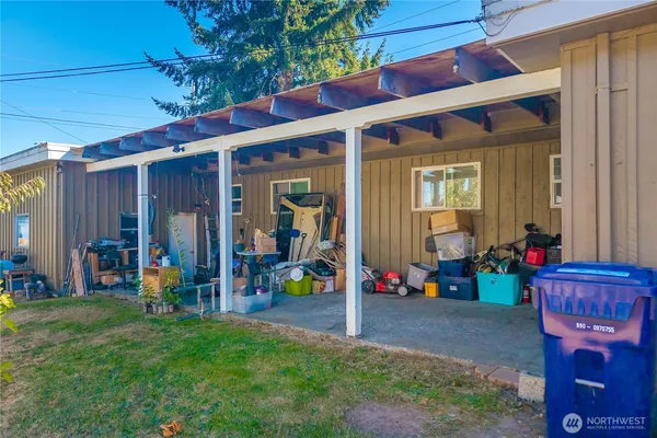 $475,000 | 1561 South 35th Street, Tacoma, WA 98418