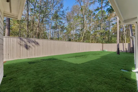 $750,000 | 19 Pipers Meadow Street, The Woodlands, TX 77382