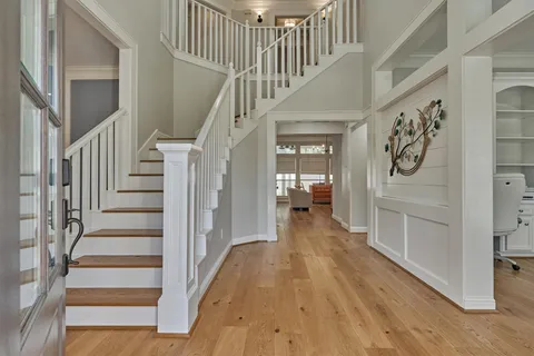 $750,000 | 19 Pipers Meadow Street, The Woodlands, TX 77382