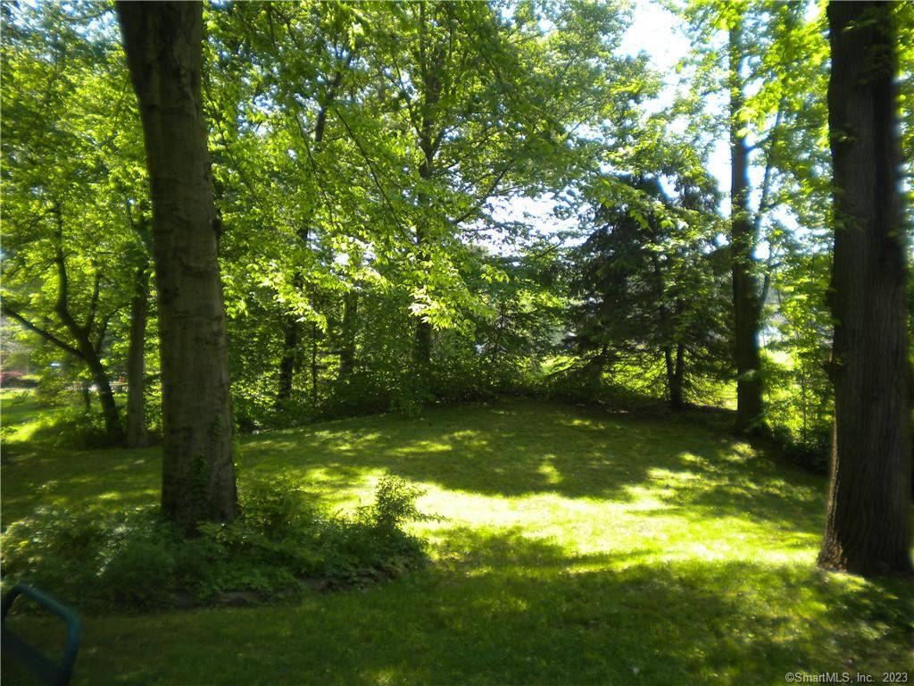 212 East Rutland Road Milford, CT 06461 - Photo 4 of 18
