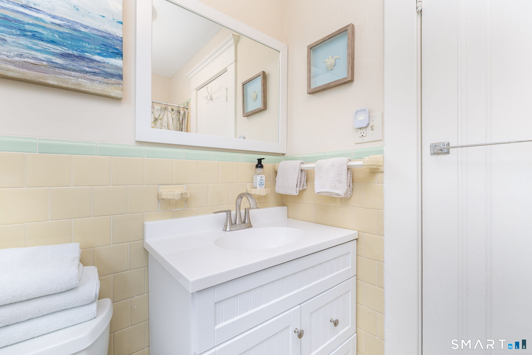 75 Harmon Street Hamden, CT 06517 - Photo 26 of 39