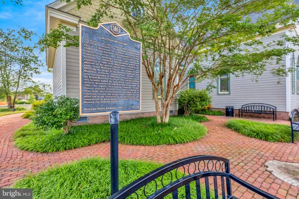 $640,000 | 15384 Crape Myrtle Road, Milton, DE 19968