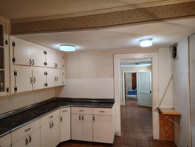 $220,000 | 406 Thames Street, Manning, SC 29102