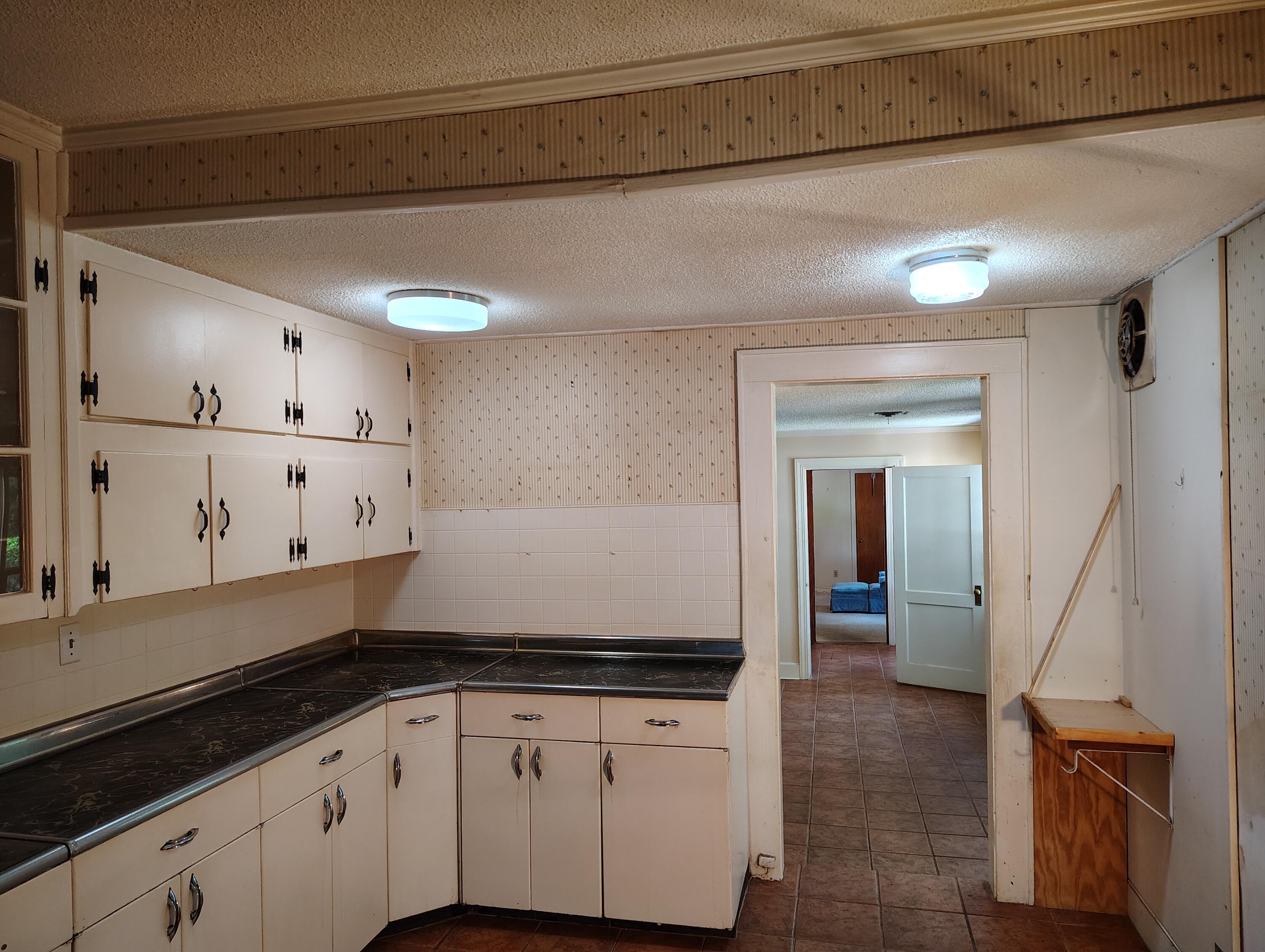 406 Thames Street Manning, SC 29102 - Photo 45 of 71 IMG_20250617_110942819_HDR